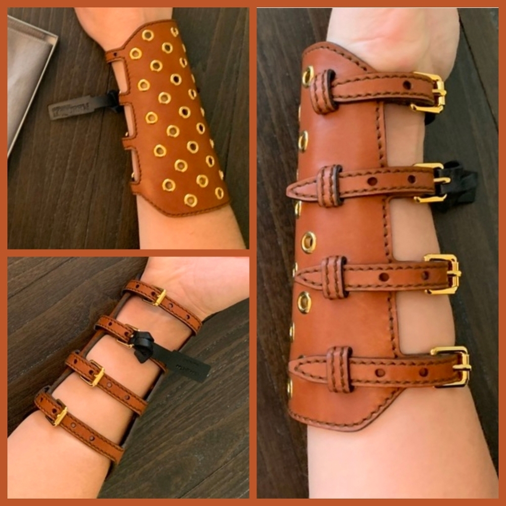 🆕️ 💀RARE Alexander McQueen💀 - Leather & Eyelets Arm Cuff Bracelet